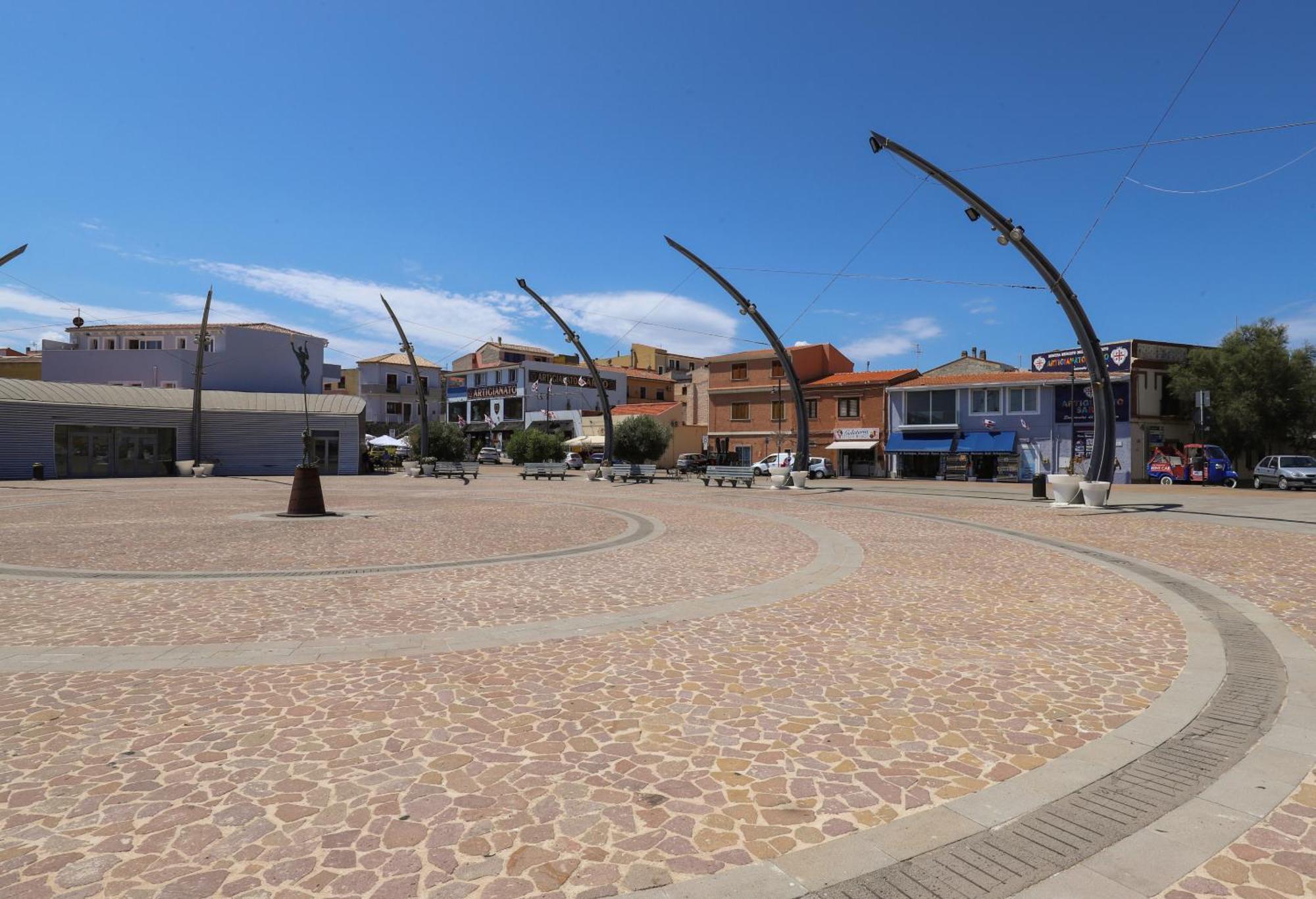 Отель The Square Кастельсардо Экстерьер фото